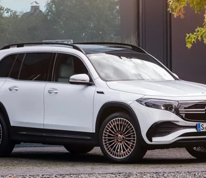 Salon auto de Shanghai : le Mercedes EQB se révèle en détail